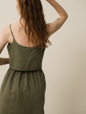 tiralahilacha-henar-green-linen-blend-strap-dress-2