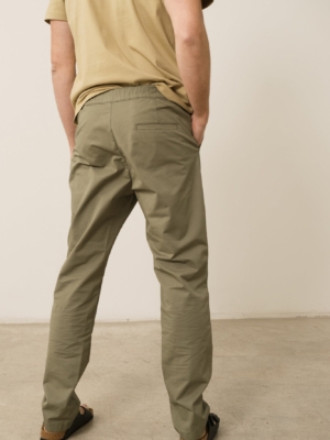 tiralahilacha-herman-linen-blend-casual-chino-pants-in-green-2