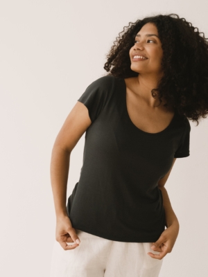 Camiseta Hilda manga corta Tencel negro