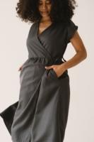 Vestido Hira midi cruzado Tencel negro