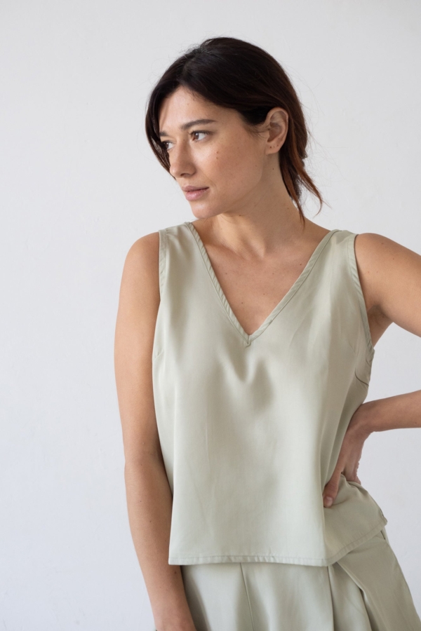 Top Holly tirantes Tencel verde Jade