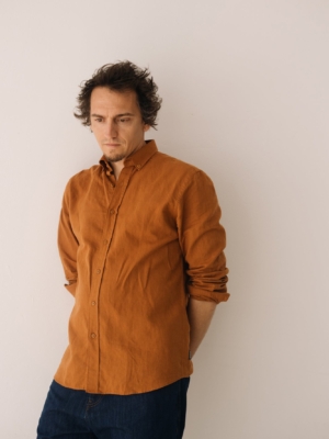 Camisa Hugo terracotta de lino