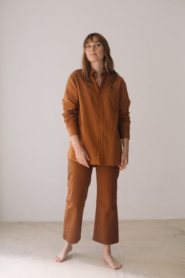 Camisa terracota Hugo unisex de lino