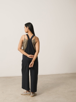 tiralahilacha-hyuna-tencel-jumpsuit-in-navy-blue-4