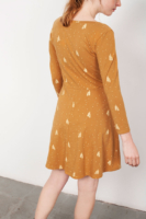 Vestido media capa Lorianne mostaza