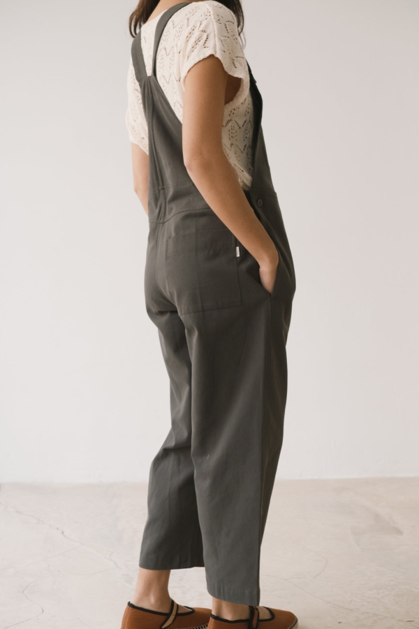 Peto de sarga gris