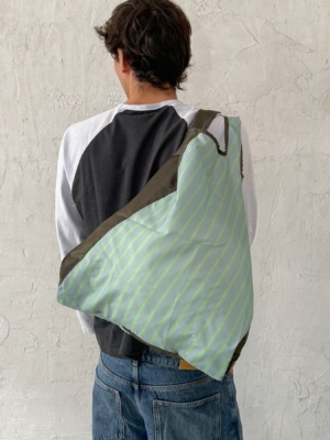 lefrik-offcut-bag-olive-dream-blue-2-9d1e-3×4