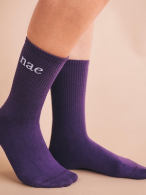 nae-vegan-purple-socks-2-3×4