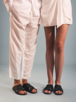 Sandalias Veganas de Piñatex® Tanna Negro