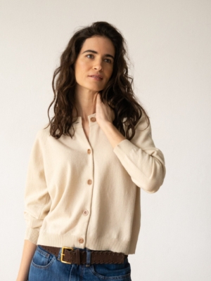 Cárdigan botones de lana cachemir beige