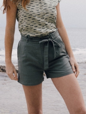 tiralahilacha-ela-pants-in-green-2