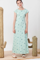 Maxi vestido Irene verde estampado de cactus.
