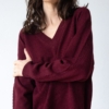 Jersey merino y cachemir escote en V granate