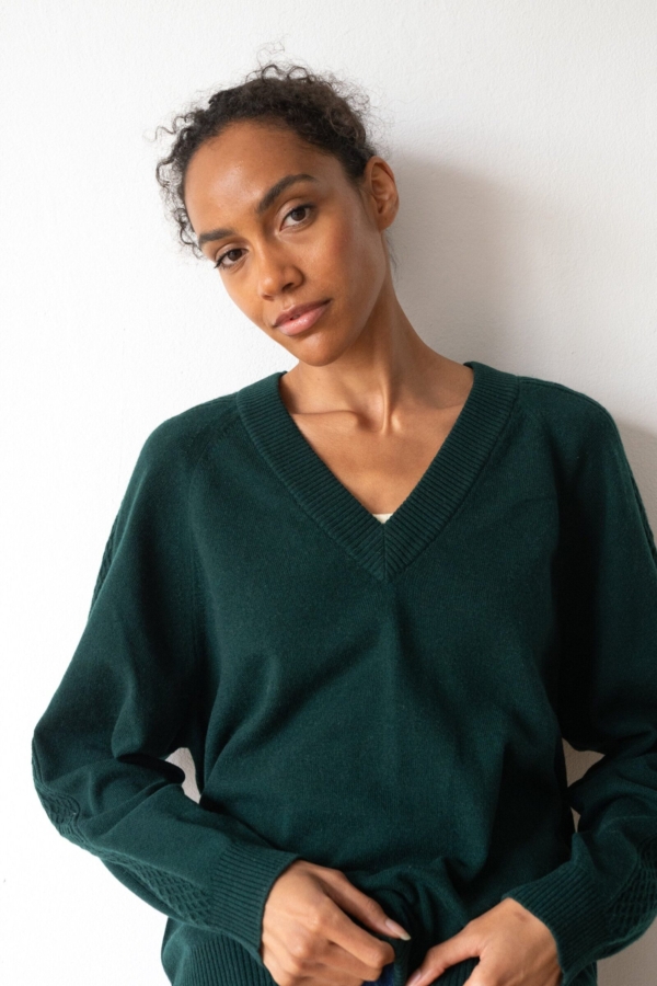 Jersey merino y cachemir escote en V verde bosque