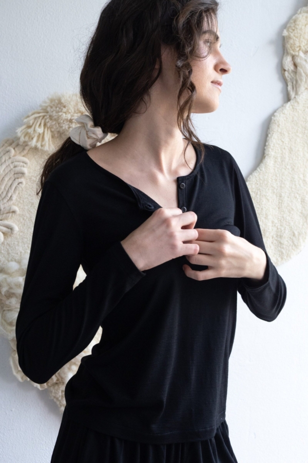 Top cuello panadero de lana merino gris antracita