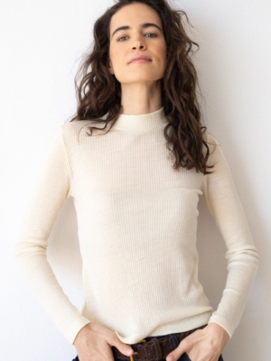 Top cuello cisne lana merino beige