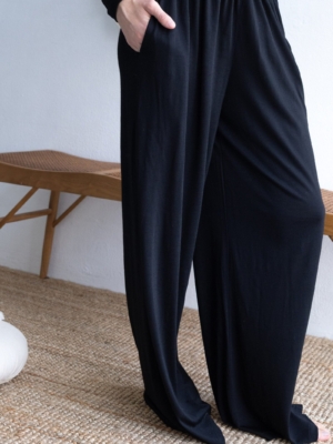 Pantalón ancho de lana merino gris antracita