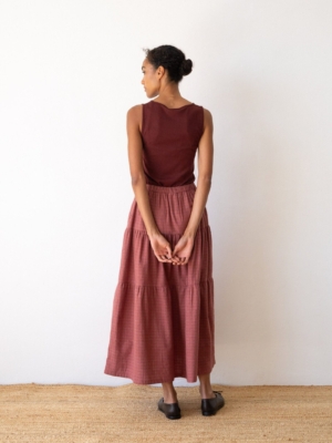 tiralahilacha-organic-cotton-long-ruffle-skirt-in-currant-red-2