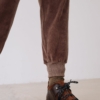 Jogger algodón orgánico terciopelo malva