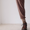 Jogger algodón orgánico terciopelo malva