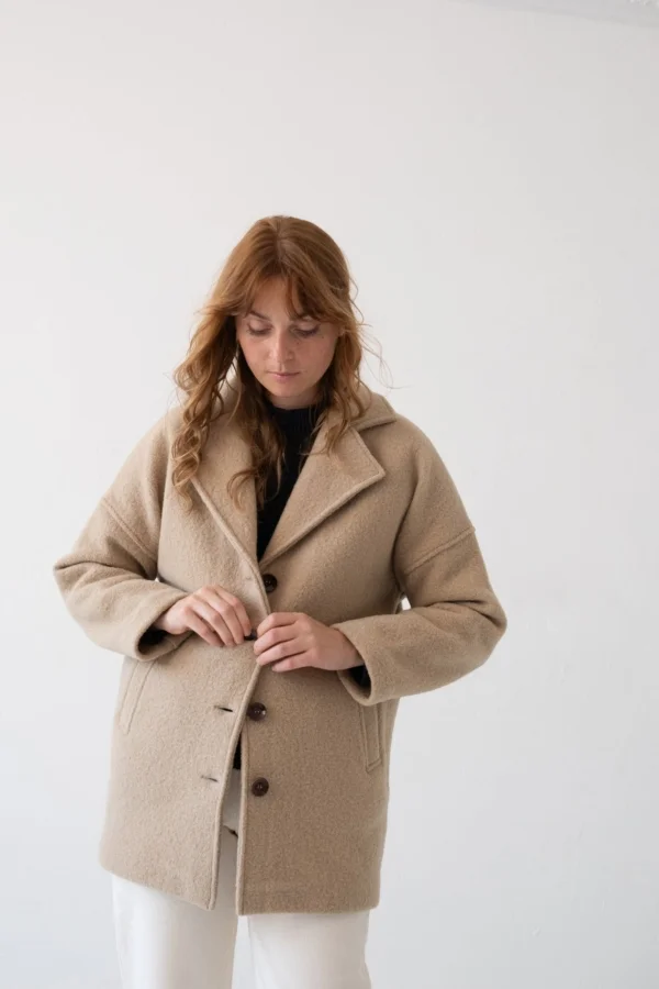 Abrigo Tad beige Magnolia 100% lana virgen