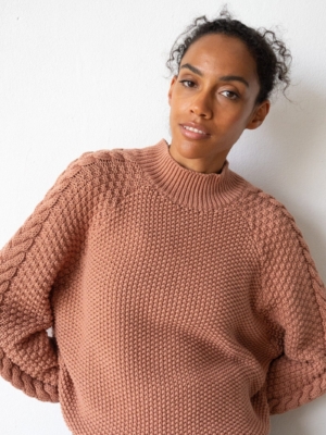 tiralahilacha-turner-sweater-dusty-pink-organic-cotton-1