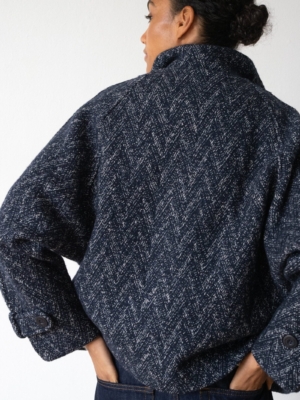 tiralahilacha-wool-and-organic-cotton-cropped-crossover-jacket-in-blueberry-blue-2