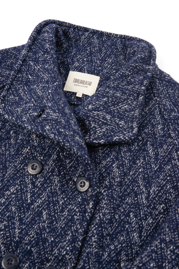 Chaqueta corta cruzada de lana y algodón orgánico azul arándano